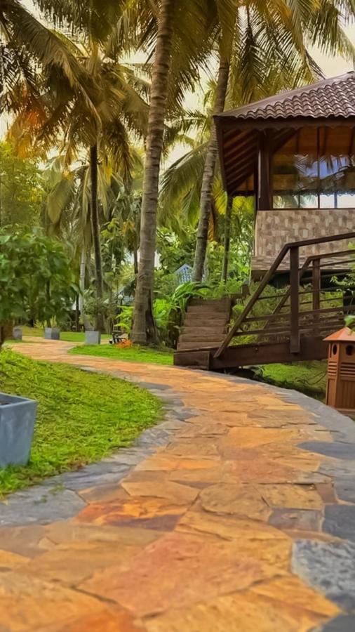 Silver Crown Nature Resort Kombichankulama Exterior photo