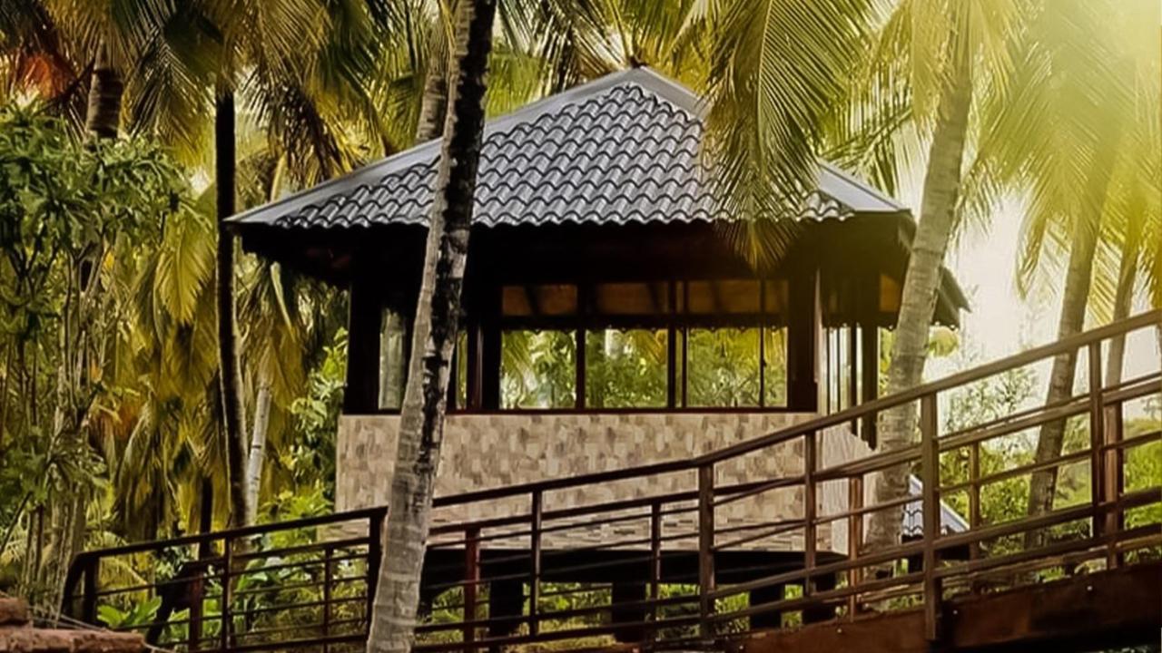 Silver Crown Nature Resort Kombichankulama Exterior photo