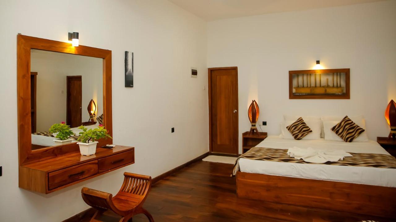 Silver Crown Nature Resort Kombichankulama Exterior photo