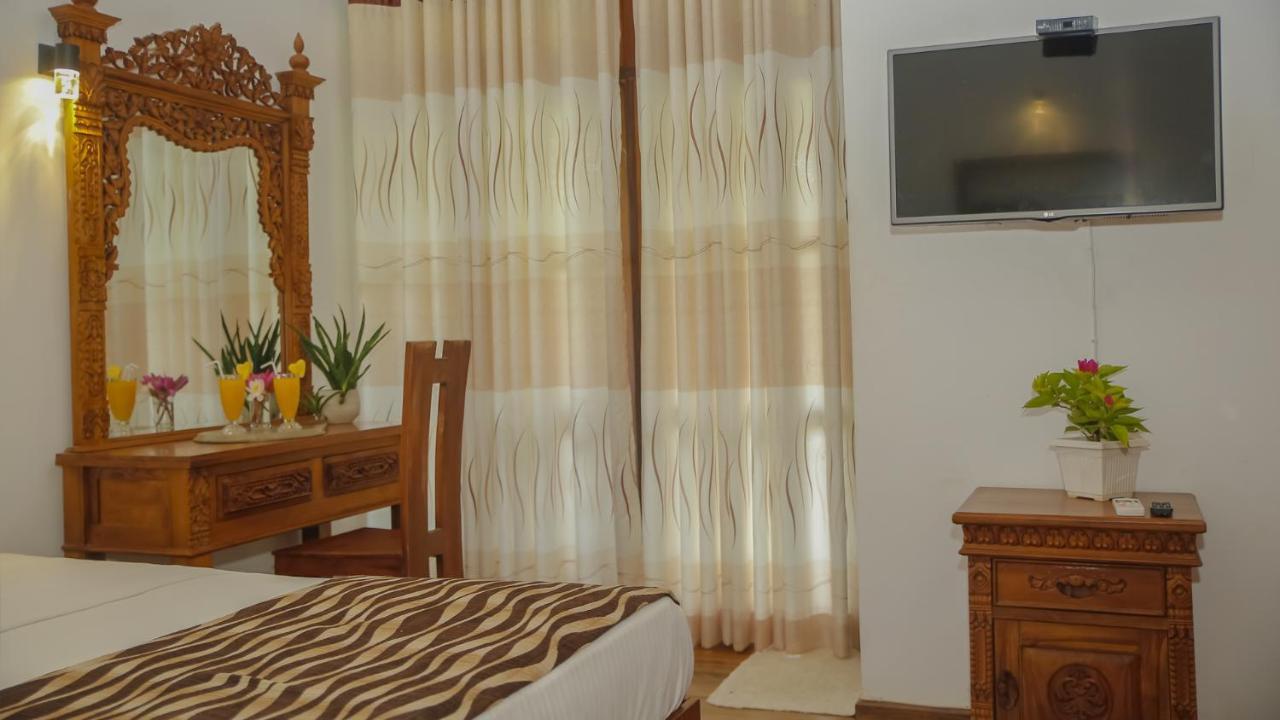 Silver Crown Nature Resort Kombichankulama Exterior photo