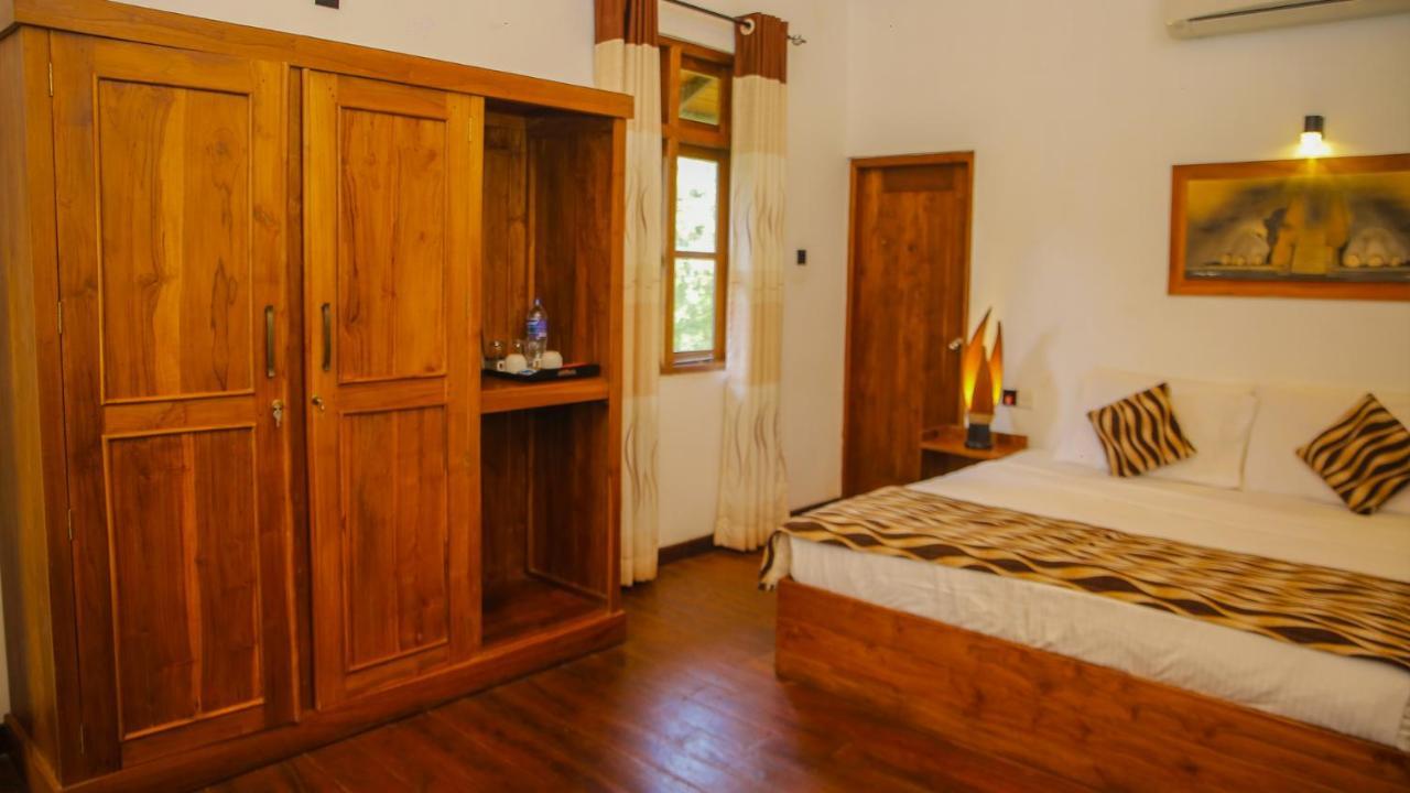 Silver Crown Nature Resort Kombichankulama Exterior photo
